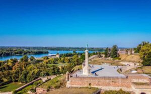 Pogled na spomenik Pobednika u Beogradu